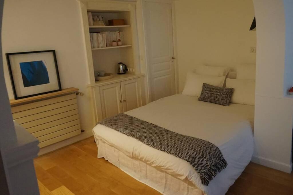 Le Calme A 2 Pas De Paris Apartment ลูวาลัวเปแรต์ ภายนอก รูปภาพ