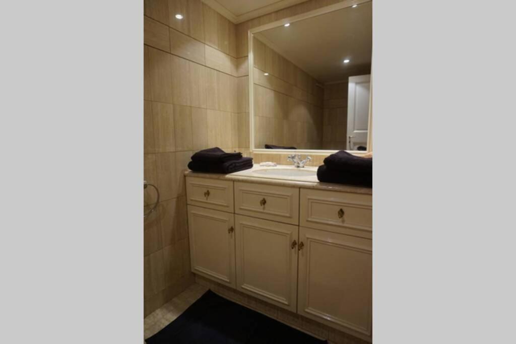 Le Calme A 2 Pas De Paris Apartment ลูวาลัวเปแรต์ ภายนอก รูปภาพ